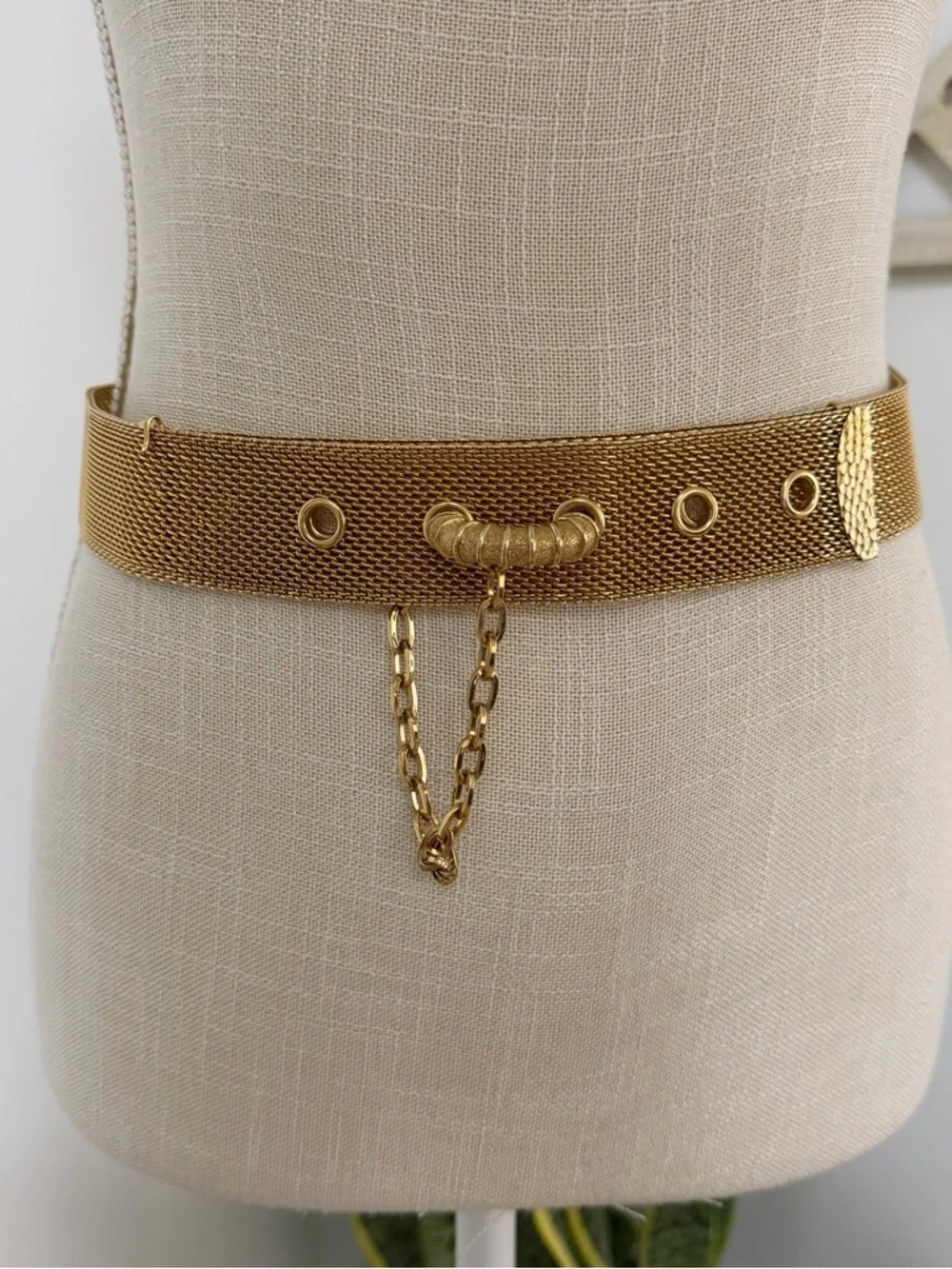 Vintage Sarah Coventry Gold Mesh with Chain Waist Belt Designer Style
